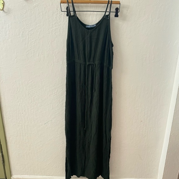 signature weeken Dresses & Skirts - Signature Weekend Maxi Dress Dark Green crinkle braided strap small